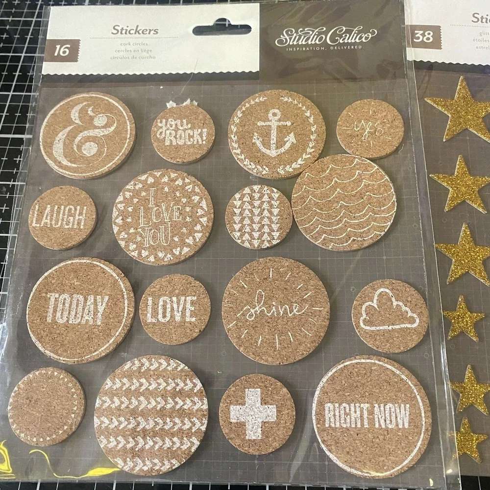 Studio Calico Embellishment Lot Cork Circle Stickers‎ And Glittered Stars Gold